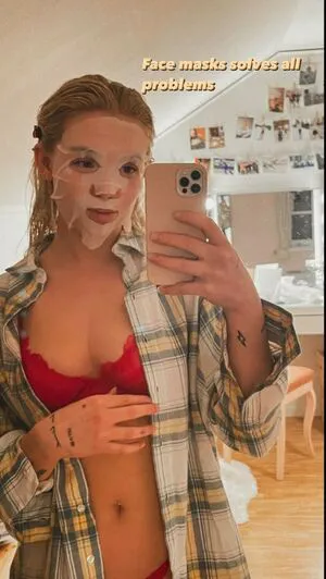 Erikalindgr3n OnlyFans Leaked Free Thumbnail Picture - #BNNpNEtMN4