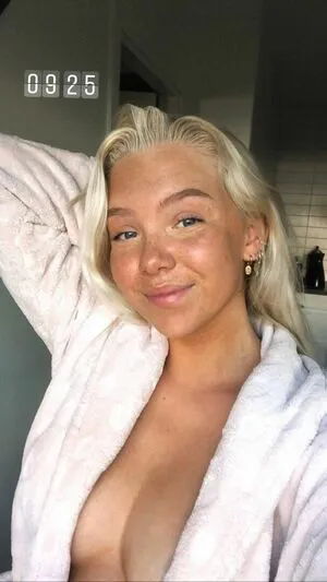 Erikalindgr3n OnlyFans Leaked Free Thumbnail Picture - #FS8KnE9uvs