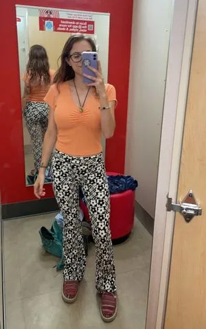 Erin Daugherty OnlyFans Leaked Free Thumbnail Picture - #BOYeq2GpfT
