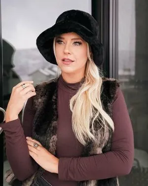 Erin Fay OnlyFans Leaked Free Thumbnail Picture - #FSDkEaTFDM