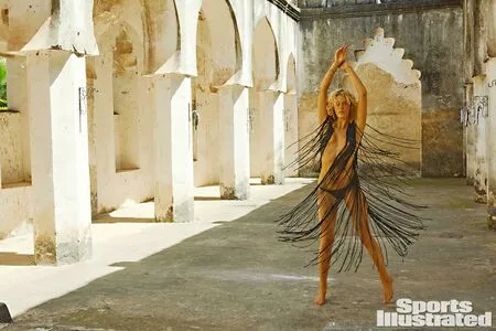 Erin Heatherton OnlyFans Leaked Free Thumbnail Picture - #UtLcwogeni