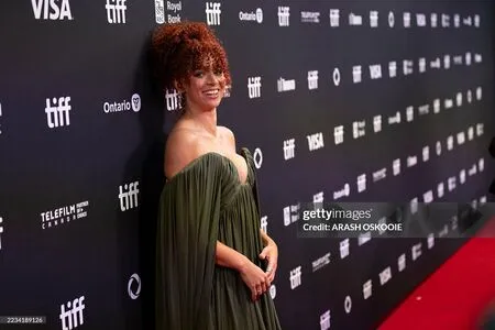 Erin Kellymen OnlyFans Leaked Free Thumbnail Picture - #2xzZiKjryC