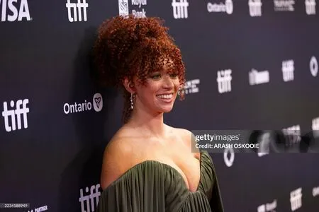 Erin Kellymen OnlyFans Leaked Free Thumbnail Picture - #3jFCtphQd7