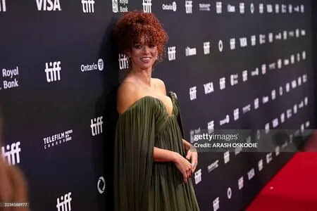 Erin Kellymen OnlyFans Leaked Free Thumbnail Picture - #LfqgWf9Dl4