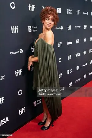 Erin Kellymen OnlyFans Leaked Free Thumbnail Picture - #SX5ypSurru