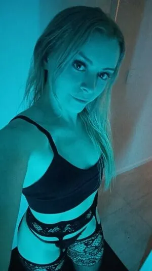 Erinloi OnlyFans Leaked Free Thumbnail Picture - #AUX4LPdJYn