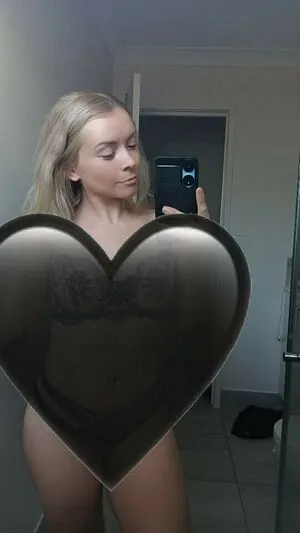 Erinloi OnlyFans Leaked Free Thumbnail Picture - #eoxeDVkAzs