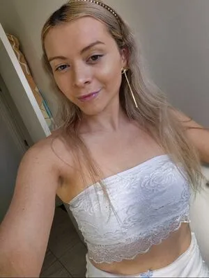 Erinloi OnlyFans Leaked Free Thumbnail Picture - #mC7KYZ7wvE