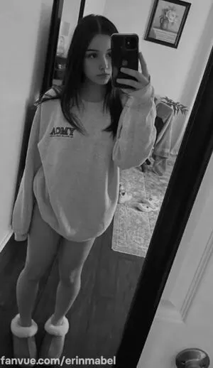 Erinmabx OnlyFans Leaked Free Thumbnail Picture - #KSSn2q1Nh1