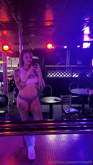 Erinmae09 OnlyFans Leaked Free Thumbnail Picture - #9GBmGVOe9m