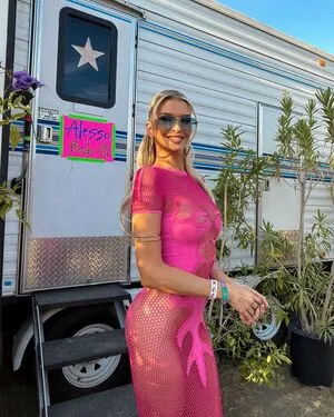 Erinmichellexo OnlyFans Leaked Free Thumbnail Picture - #M6B08TjWd0