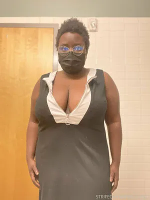 Eristhestrifequeen OnlyFans Leaked Free Thumbnail Picture - #CGUHn6bzai