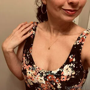 Eroticawitheva OnlyFans Leaked Free Thumbnail Picture - #4BbK3ISBTm