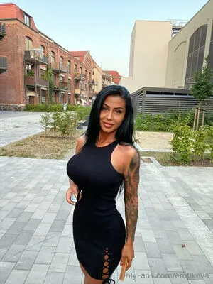 Erotikeva OnlyFans Leaked Free Thumbnail Picture - #kPZMcGMz75