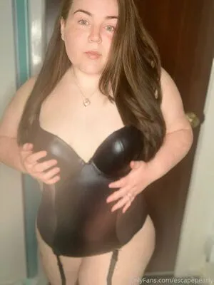 Escapepearly OnlyFans Leaked Free Thumbnail Picture - #6dxTkl3J6e