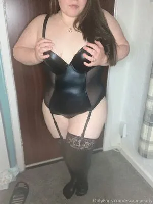 Escapepearly OnlyFans Leaked Free Thumbnail Picture - #GaNwSEl5Fk