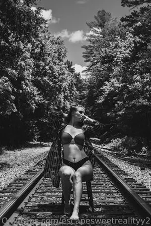 Escapesweetrealityy2 OnlyFans Leaked Free Thumbnail Picture - #I1z0t8Puhl