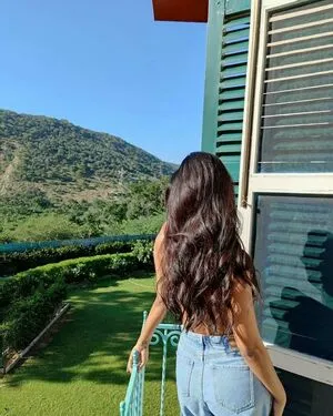 Esha Gupta OnlyFans Leaked Free Thumbnail Picture - #cqEugJtoO7