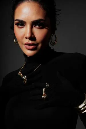 Esha Gupta OnlyFans Leaked Free Thumbnail Picture - #j9EFb2vqlt