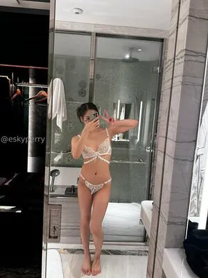 Eskyperry OnlyFans Leaked Free Thumbnail Picture - #pYp4TGuS7b