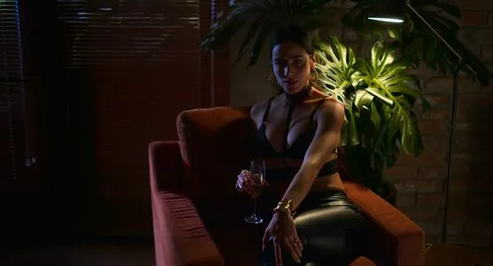 Esmeralda Pimentel OnlyFans Leaked Free Thumbnail Picture - #oXS51oFD48