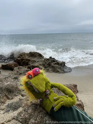 Esmereldathepuppet OnlyFans Leaked Free Thumbnail Picture - #PoTDcWkBcb
