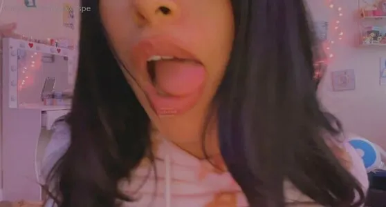 Espe ASMR OnlyFans Leaked Free Thumbnail Picture - #UXlWqu5Ous