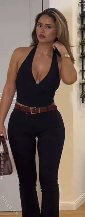 Esra Algac OnlyFans Leaked Free Thumbnail Picture - #x6e5vhqA28