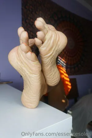 Essencesoles OnlyFans Leaked Free Thumbnail Picture - #1rMpT3dBX9