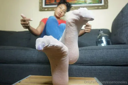 Essencesoles OnlyFans Leaked Free Thumbnail Picture - #9DDODm24gM