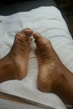Essencesoles OnlyFans Leaked Free Thumbnail Picture - #DsYUK4VP1F