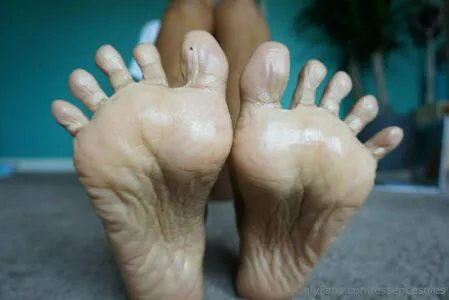 Essencesoles OnlyFans Leaked Free Thumbnail Picture - #YdL51z97qJ
