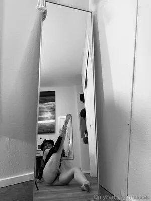 Essiac OnlyFans Leaked Free Thumbnail Picture - #tDfJ46i5L2