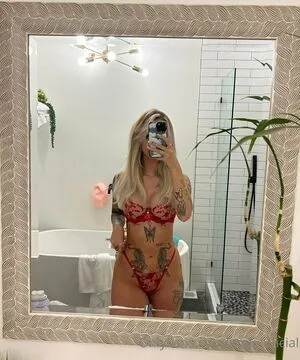 Essieofficial OnlyFans Leaked Free Thumbnail Picture - #6gaMwHu02I
