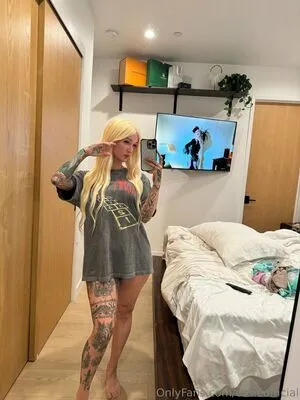 Essieofficial OnlyFans Leaked Free Thumbnail Picture - #9hmrmVxbUf
