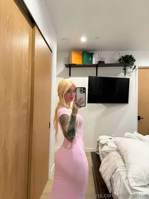 Essieofficial OnlyFans Leaked Free Thumbnail Picture - #B1BvPnhkjZ