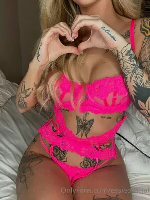 Essieofficial OnlyFans Leaked Free Thumbnail Picture - #XQtBW9guW5