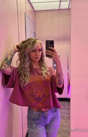 Essieofficial OnlyFans Leaked Free Thumbnail Picture - #YKlOGvK6A1