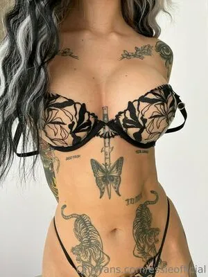 Essieofficial OnlyFans Leaked Free Thumbnail Picture - #sysYec1exH