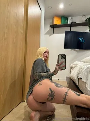 Essieofficial OnlyFans Leaked Free Thumbnail Picture - #zIfiVHNtQM