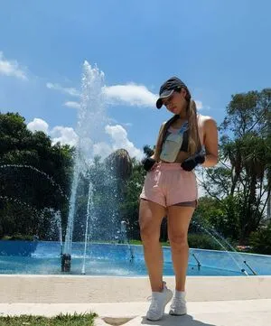 Estefany Aguilar Restrepo OnlyFans Leaked Free Thumbnail Picture - #9DLTcgAeZg