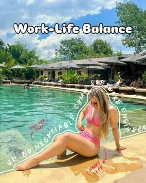 Estefany Aguilar Restrepo OnlyFans Leaked Free Thumbnail Picture - #sGDSPHonmr