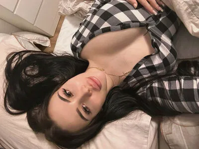 Esteladior OnlyFans Leaked Free Thumbnail Picture - #f2Gt8GgrEG