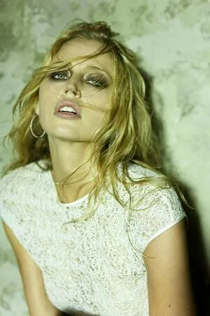 Estella Warren OnlyFans Leaked Free Thumbnail Picture - #mzV5hB48S2