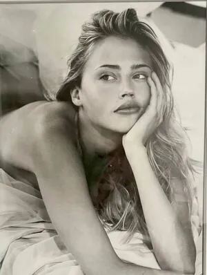 Estella Warren OnlyFans Leaked Free Thumbnail Picture - #p3OFs02vl7