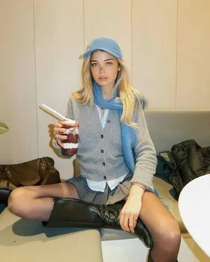 Estelle Ogilvy Estelle Langinier OnlyFans Leaked Free Thumbnail Picture - #RJ7zvcOEbR