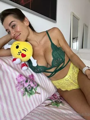 Estephania_ha OnlyFans Leaked Free Thumbnail Picture - #DPVkkJIPSt