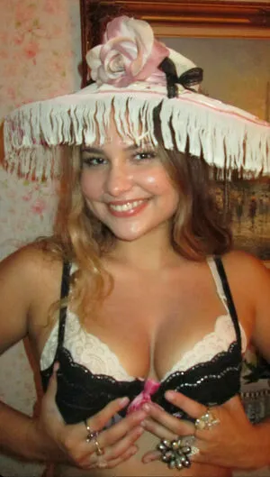 Ester Dobrik OnlyFans Leaked Free Thumbnail Picture - #IWCP6RFs5u