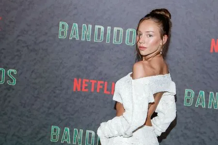 Ester Exposito OnlyFans Leaked Free Thumbnail Picture - #VTPNy8E4o0