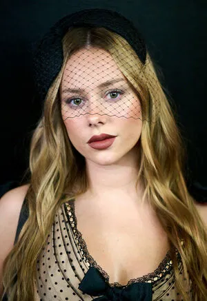Ester Exposito OnlyFans Leaked Free Thumbnail Picture - #VwxrJZXhOc